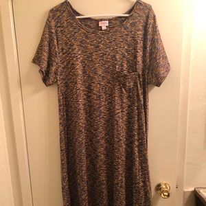 ✨💛Small Carly, Blue and Brown print✨💛